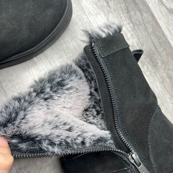 J/Slides NELLY Black Suede Moto Boot Buckles Faux Fur Lined Size 7 1/2 - Picture 6 of 9
